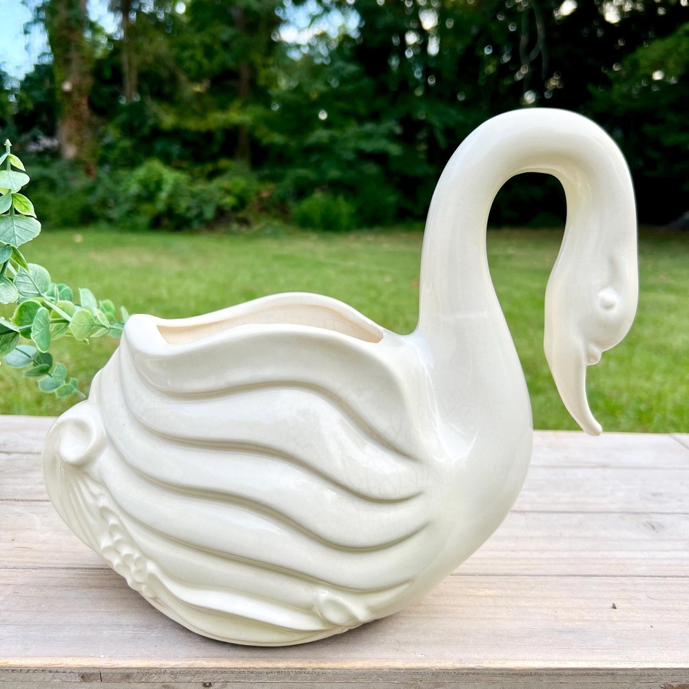 Old Vintage Ceramic White Swan Planter Vase | Made in USA - Picture 4 of 16